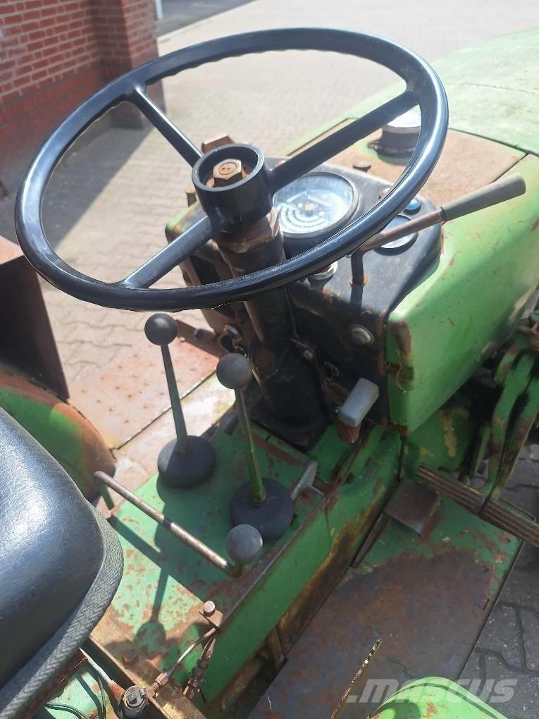 John Deere 1020 Tractoare