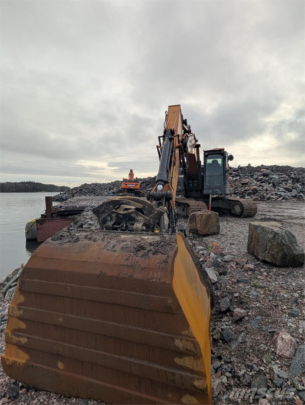 CASE CX 245D SR Excavatoare pe șenile
