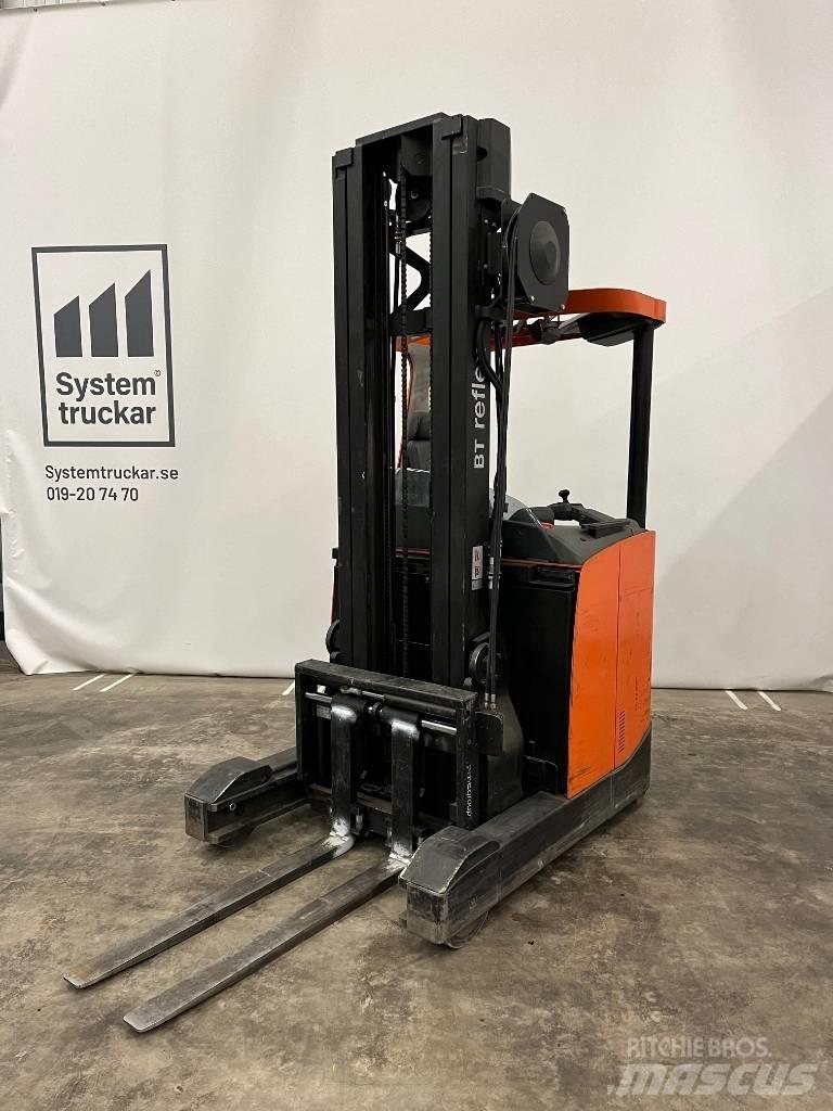 BT RRE160E Stivuitor cu catarg retractabil