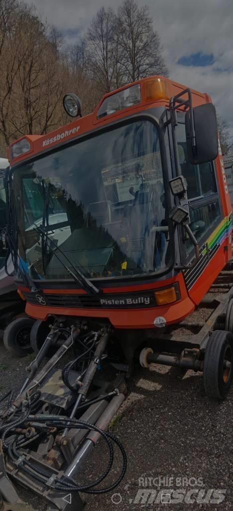 Kässbohrer PB 240 D Utilaje deszapezire
