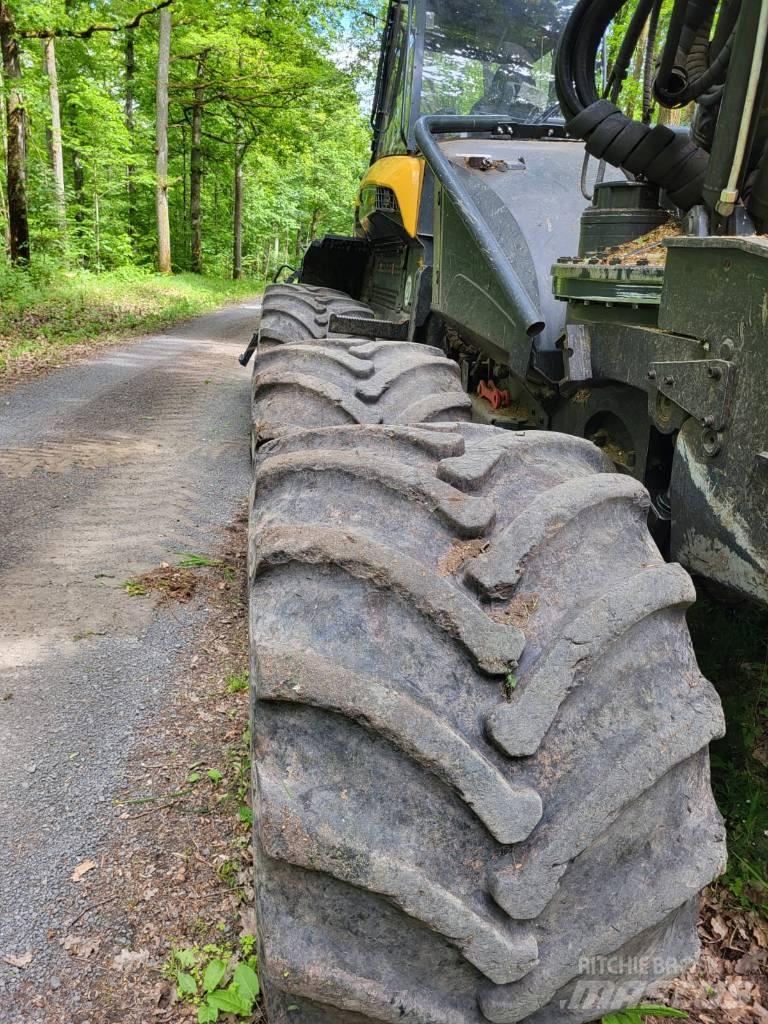 Ponsse Ergo 8W Combine forestiere