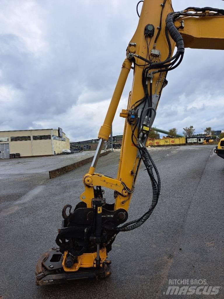 Komatsu PW148-11 Excavatoare cu roti