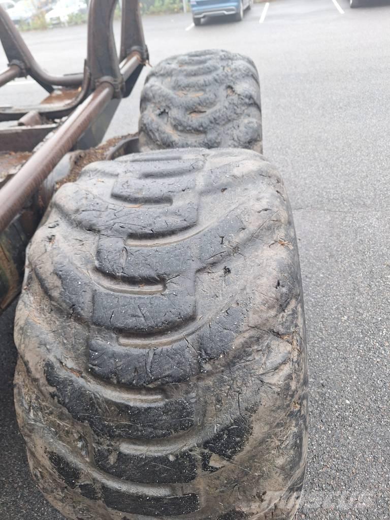 Timberjack 1010B Transportoare