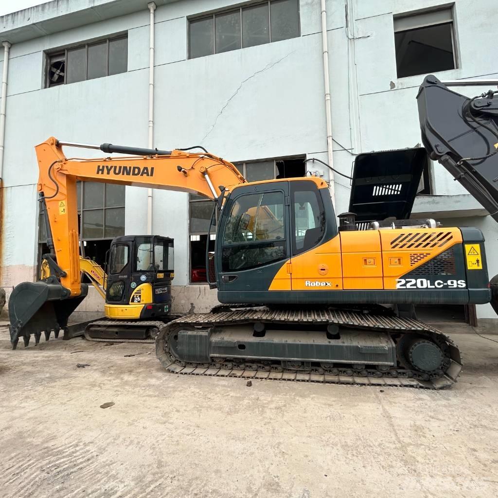 Hyundai 220LC-9 Excavatoare pe șenile

