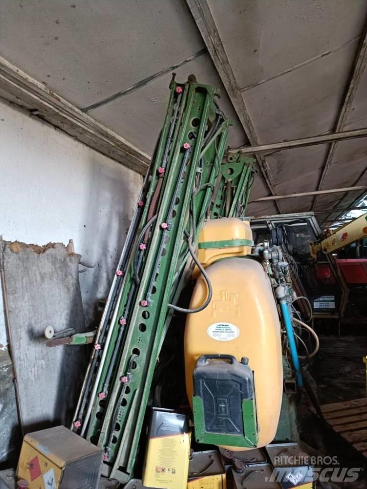 Amazone UF 1200 Pulverizatoare spayers