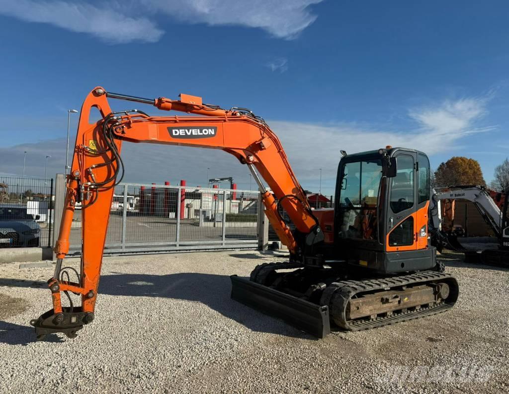 Doosan DX 85 R-3 Excavatoare 7t - 12t