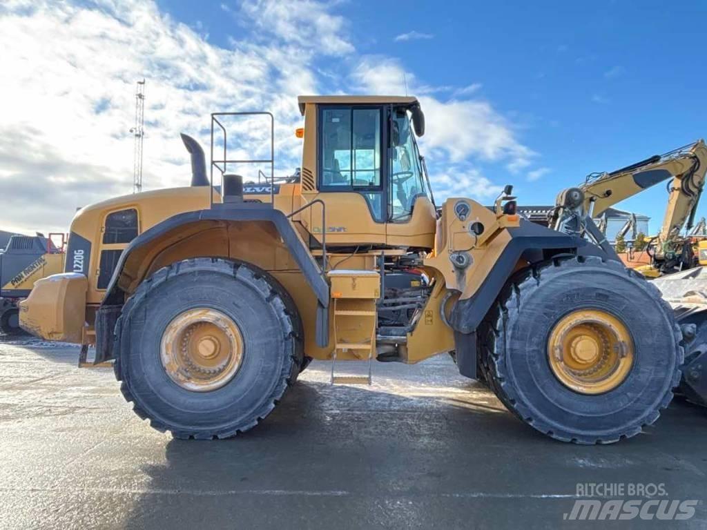 Volvo L 220 G Incarcator pe pneuri