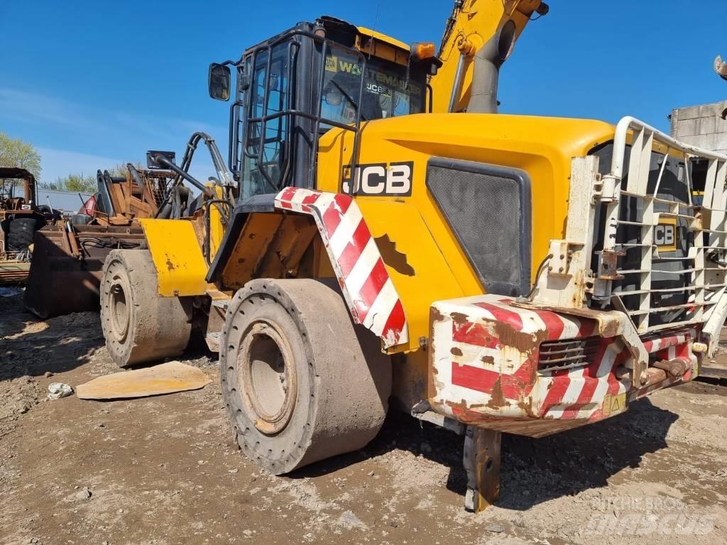JCB 457 Incarcator pe pneuri