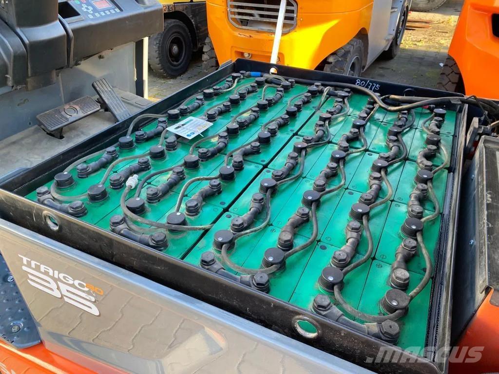 Toyota 8FBMT35 Stivuitor electric