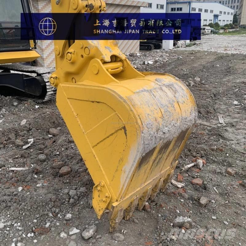 Komatsu PC 130 Excavatoare pe șenile
