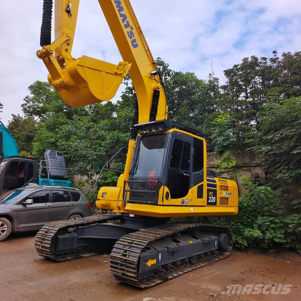 Komatsu PC 220-8 Excavatoare pe șenile
