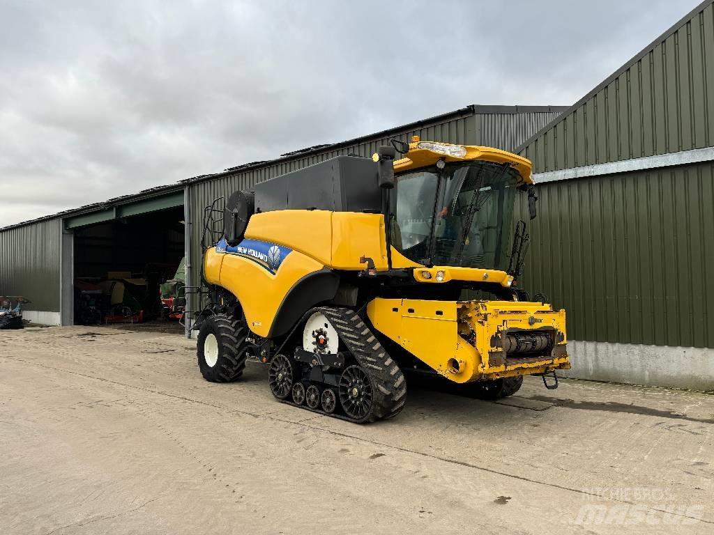 New Holland CR 9090 Combine de secerat