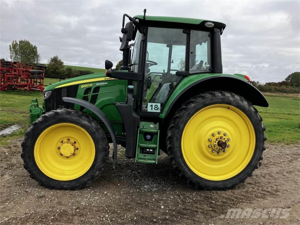 John Deere 6120M Tractoare