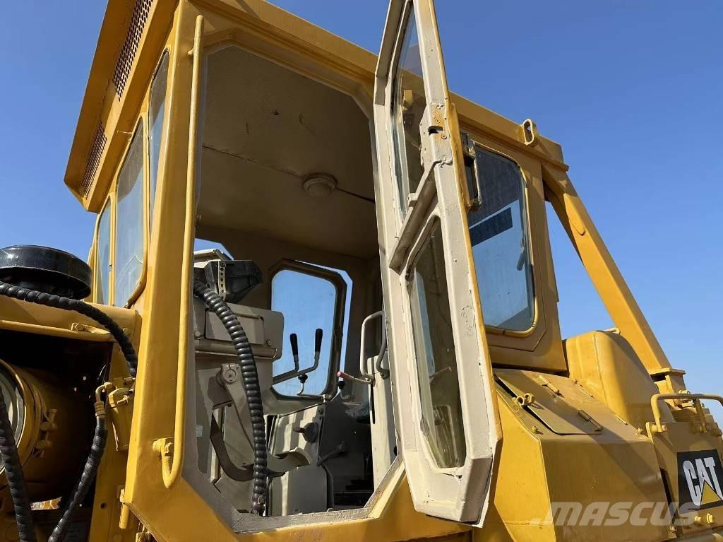 CAT D 8 K Buldozere pe senile