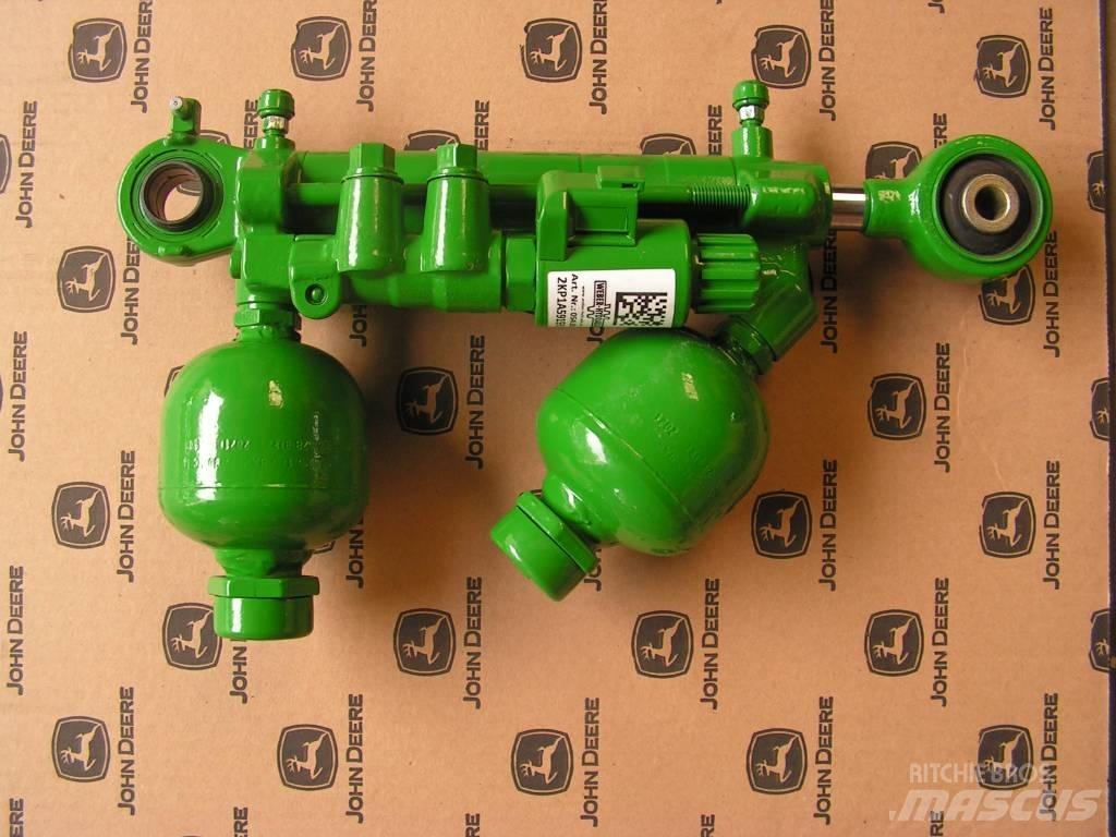 John Deere 6150 R Cabine si interior
