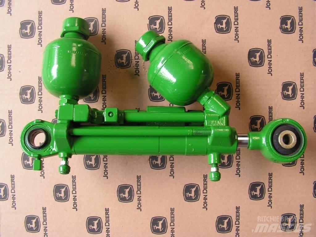 John Deere 6150 R Cabine si interior