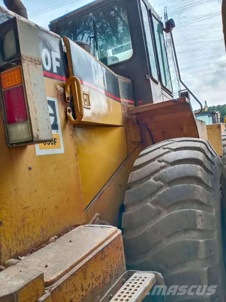 CAT 950 F Incarcator pe pneuri