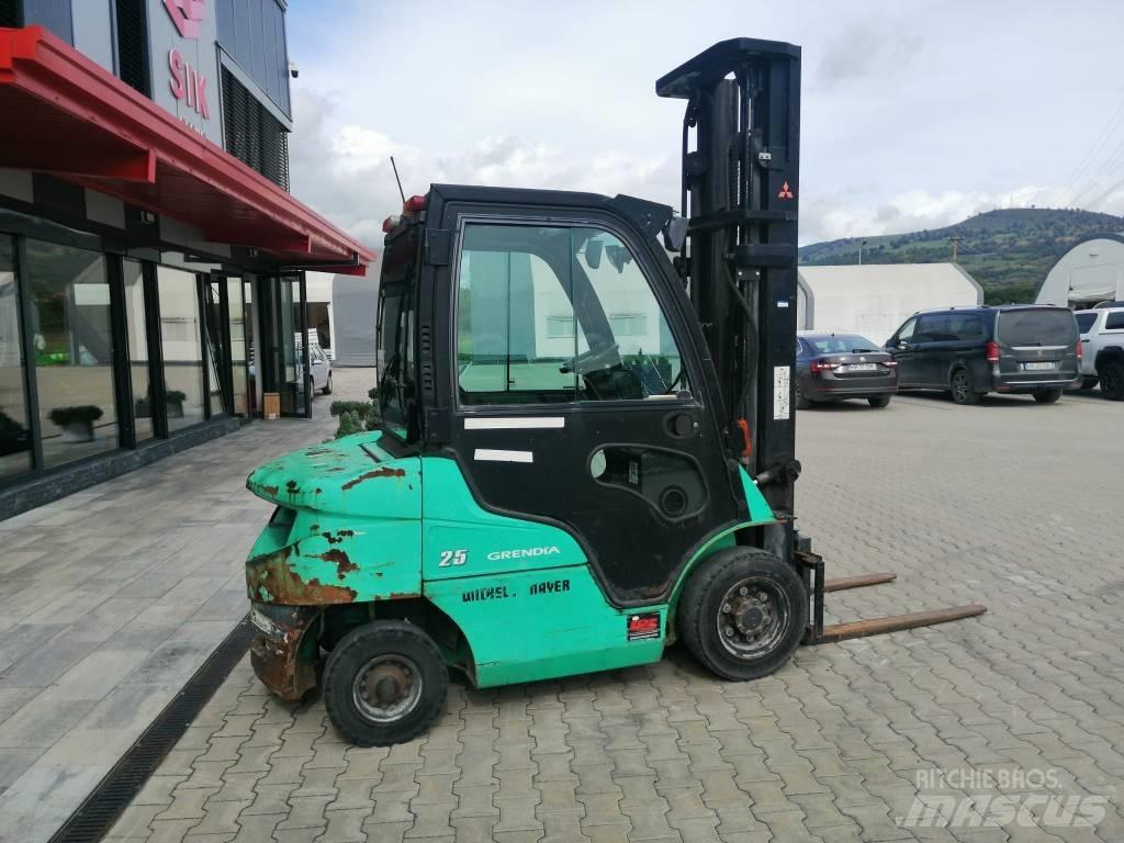 Mitsubishi FD25N Stivuitor diesel
