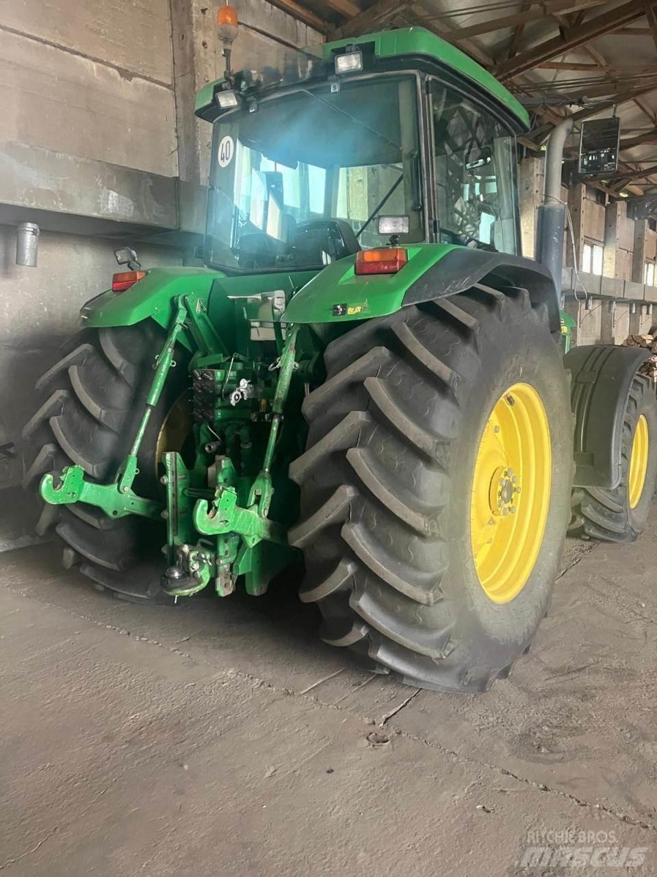 John Deere 8410 Tractoare