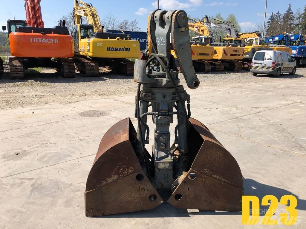  D23 CHWYTAK LIEBHERR Cupa