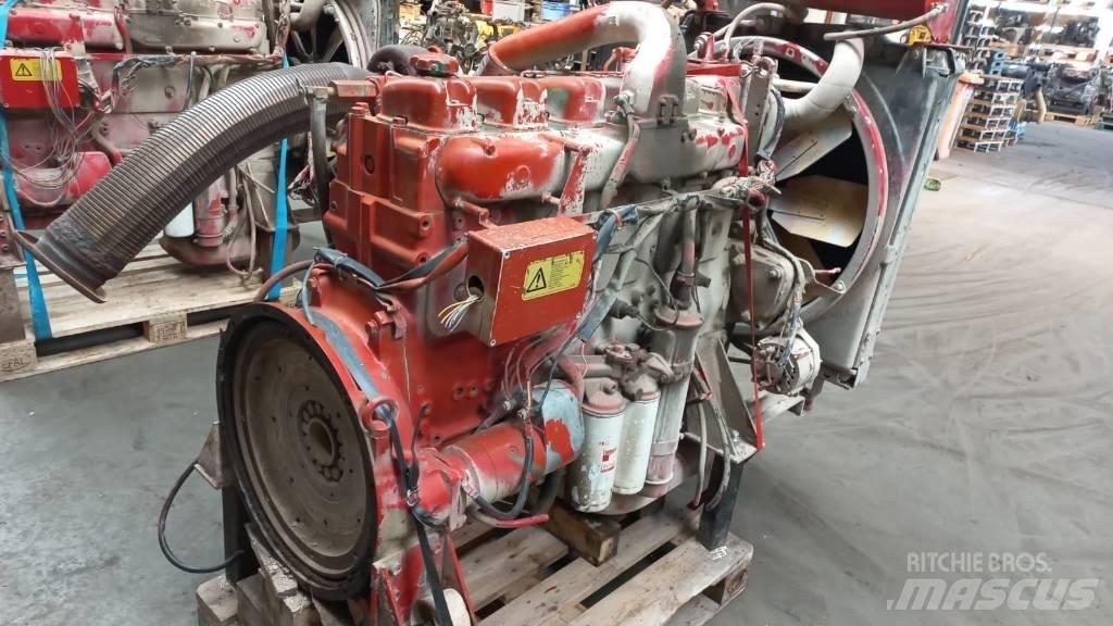 Volvo TD121G Motoare