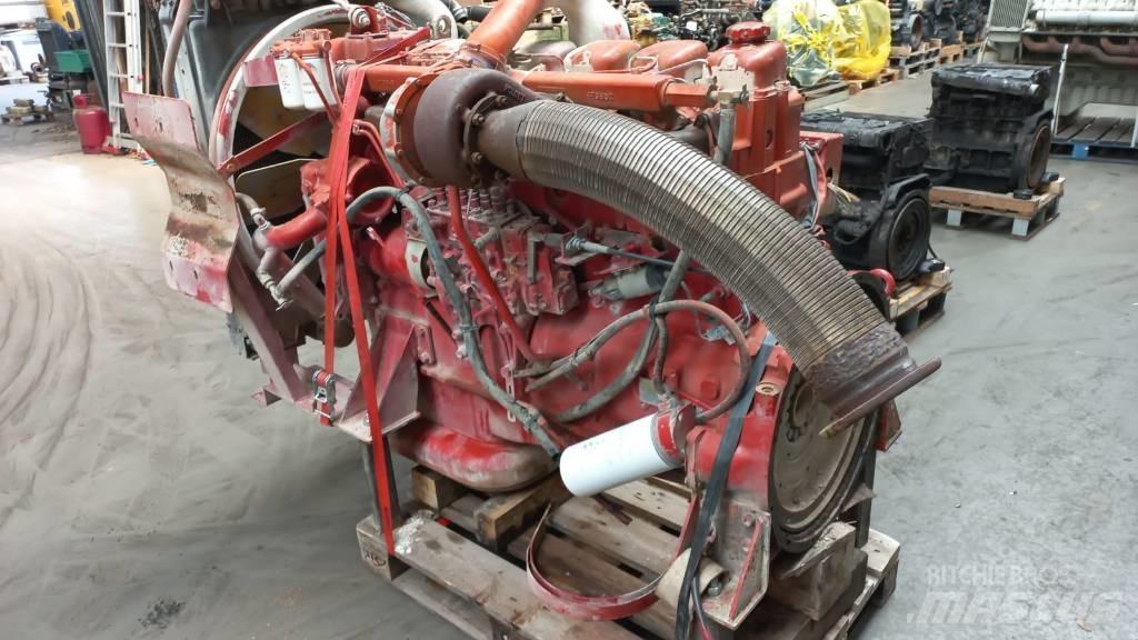 Volvo TD121G Motoare