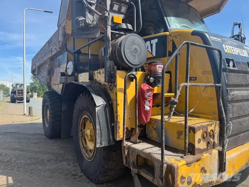 CAT 770 Camioane cu basculante rigide