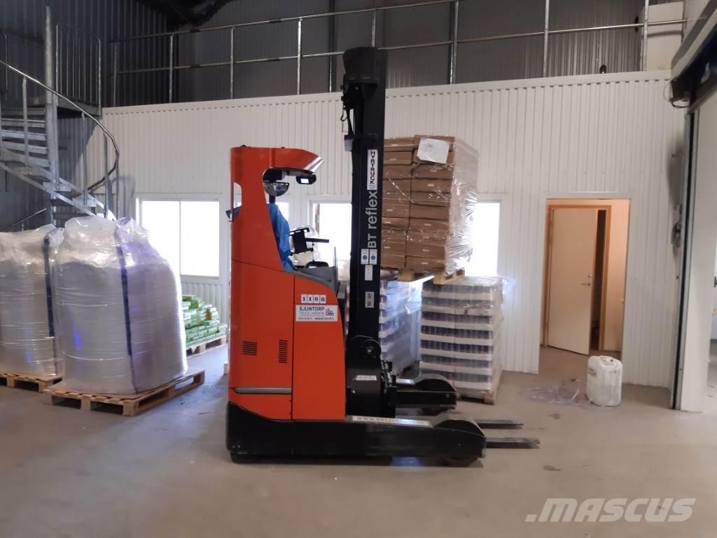 BT RRE200E Stivuitor cu catarg retractabil