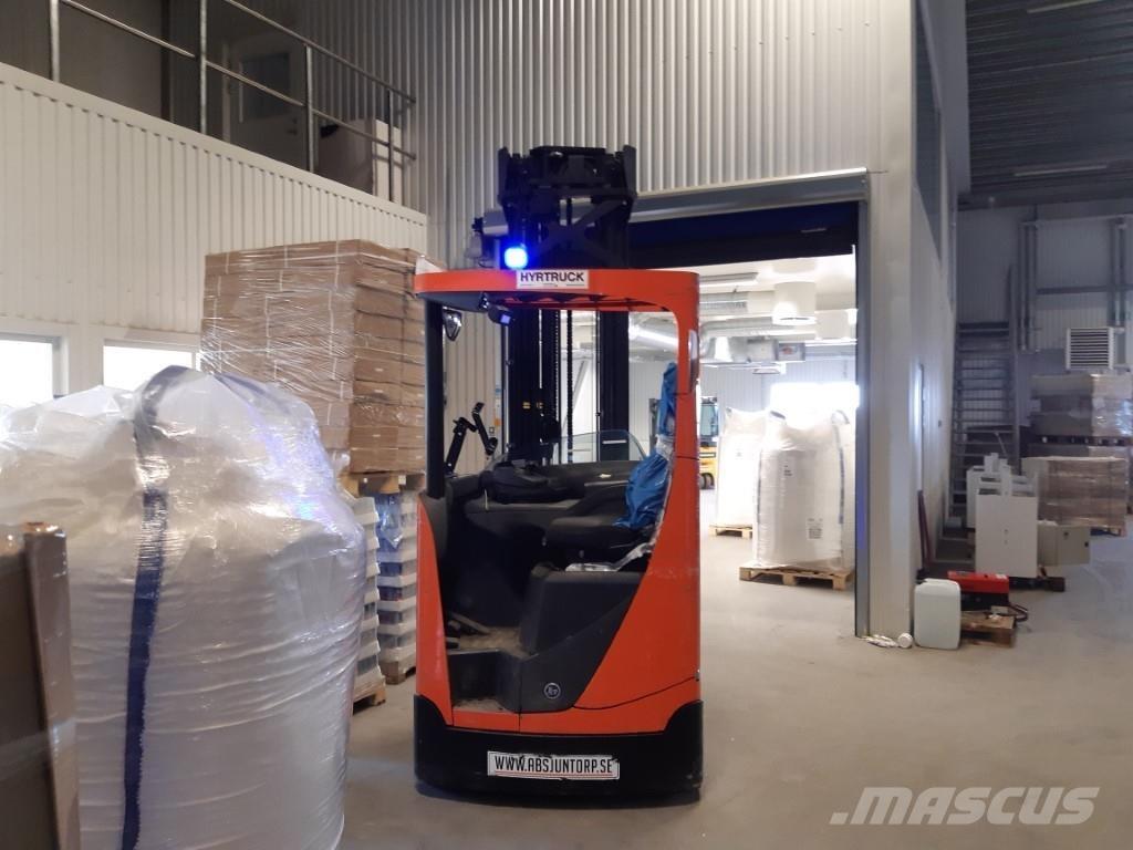 BT RRE200E Stivuitor cu catarg retractabil