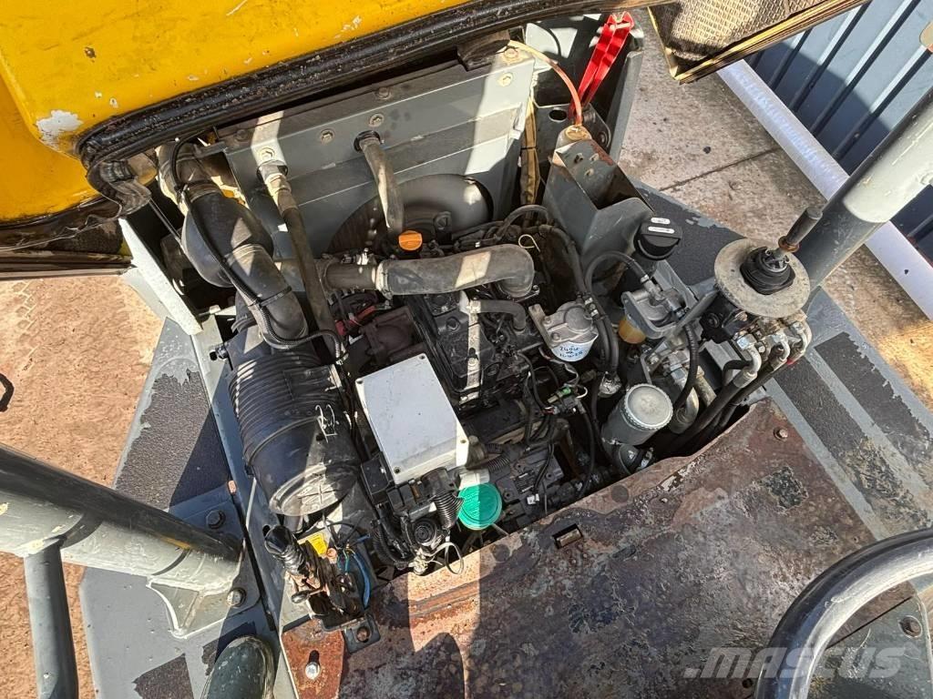 Wacker Neuson 3001 Minitractor de teren