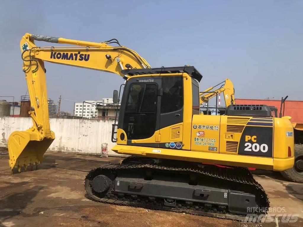 Komatsu PC200-8 Excavatoare pe șenile
