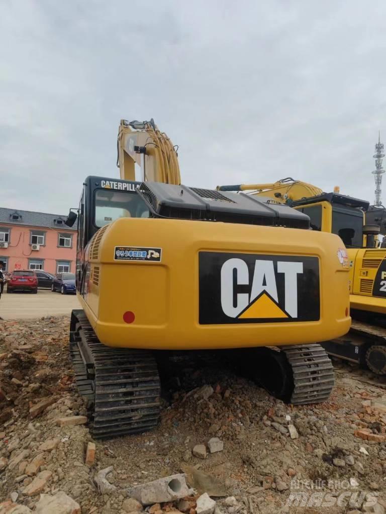 CAT 320 D Excavatoare pe șenile
