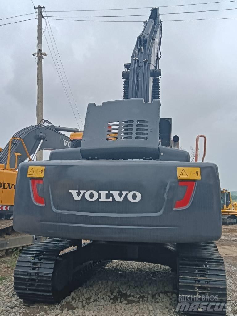 Volvo EC 240 Excavatoare pe șenile
