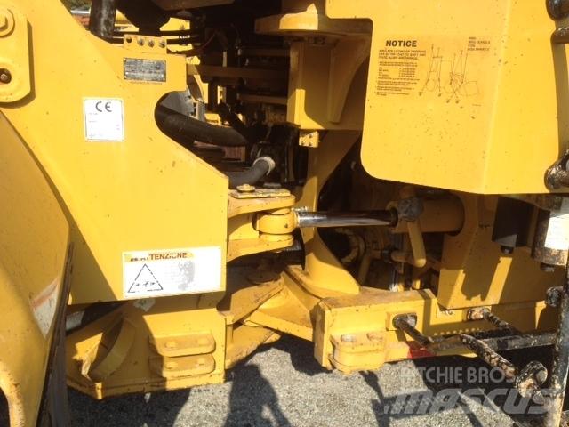 CAT 966G II Incarcator pe pneuri