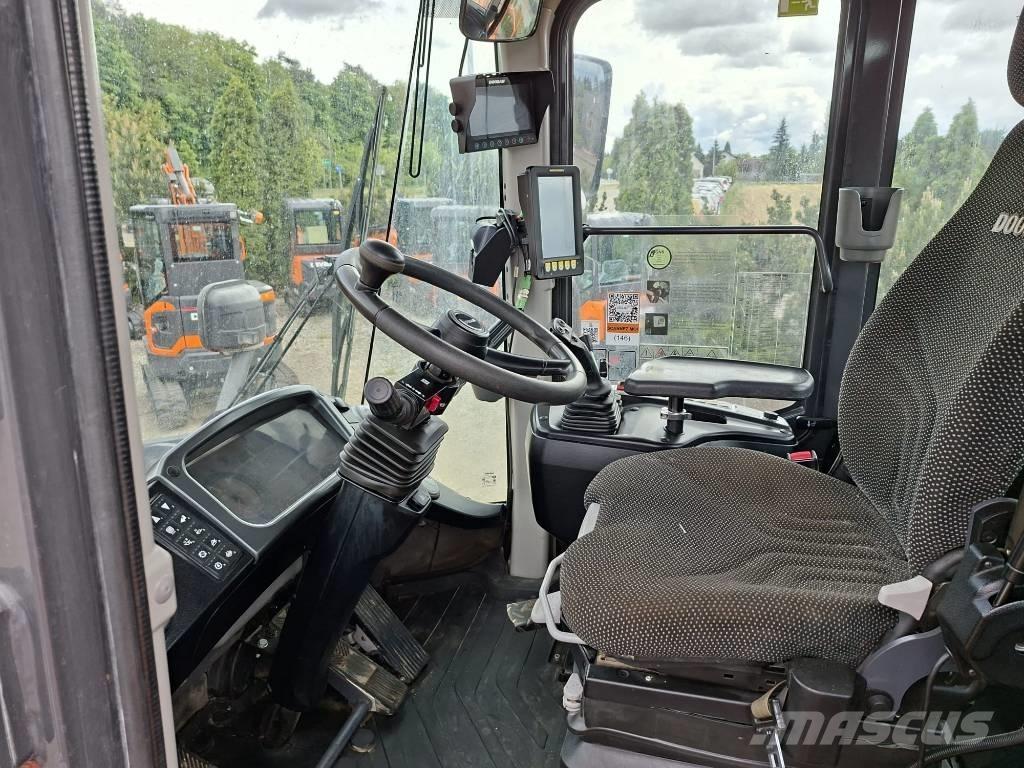 Doosan DL 420-5 Incarcator pe pneuri