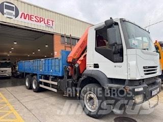 Iveco Trakker 310 Camioane cu macara