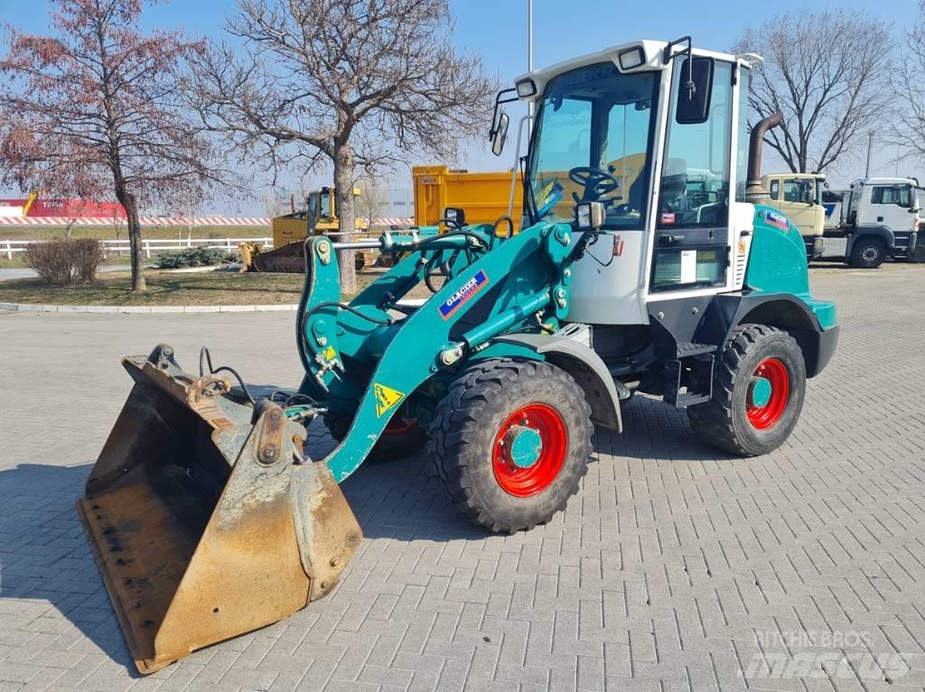 Liebherr L 506 Incarcator pe pneuri