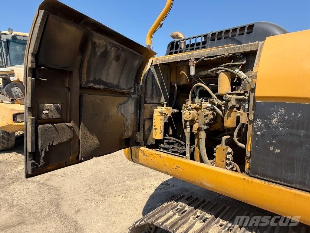 CAT 324 D Excavatoare pe șenile

