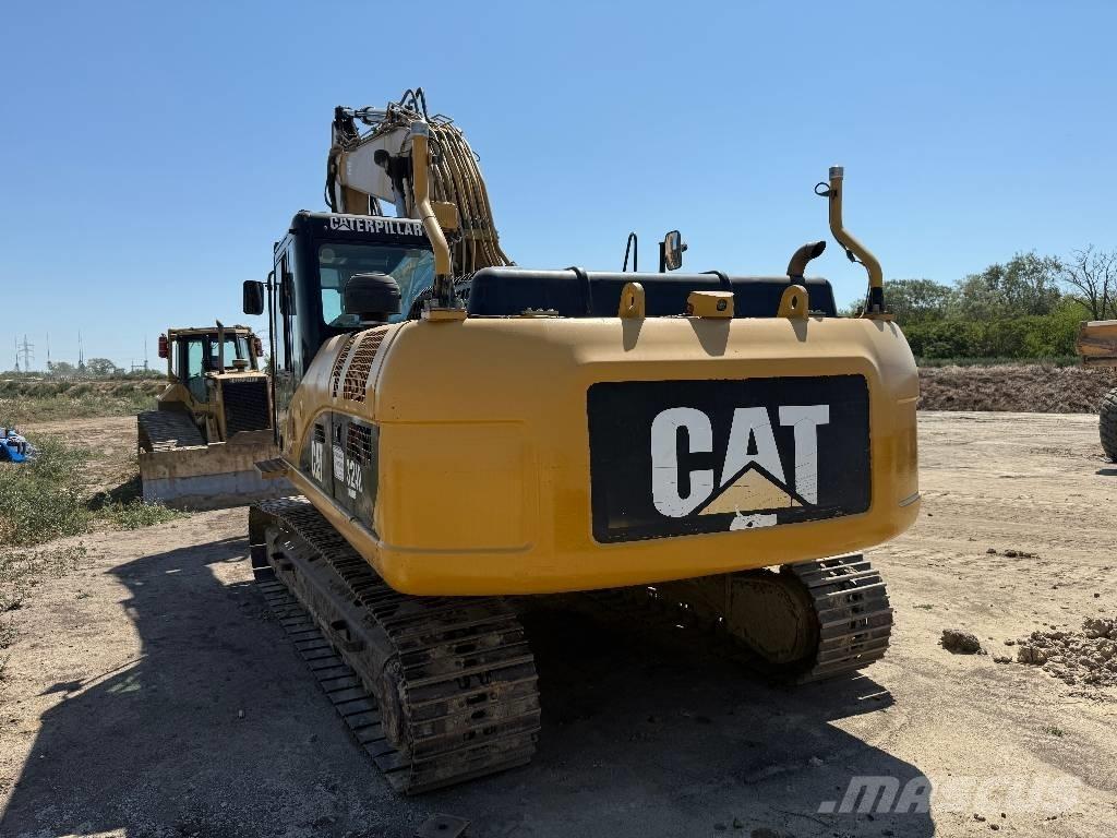 CAT 324 D Excavatoare pe șenile
