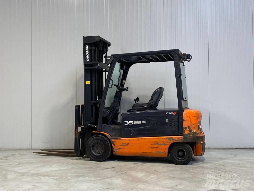 Doosan B35X-5 Stivuitor electric