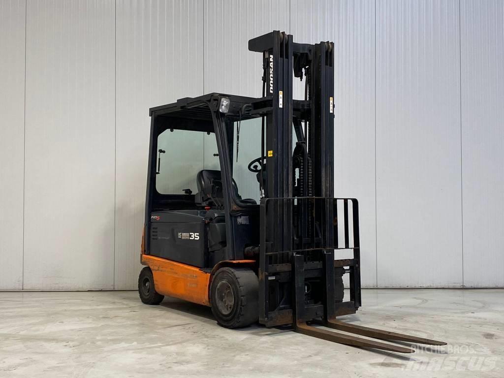Doosan B35X-5 Stivuitor electric