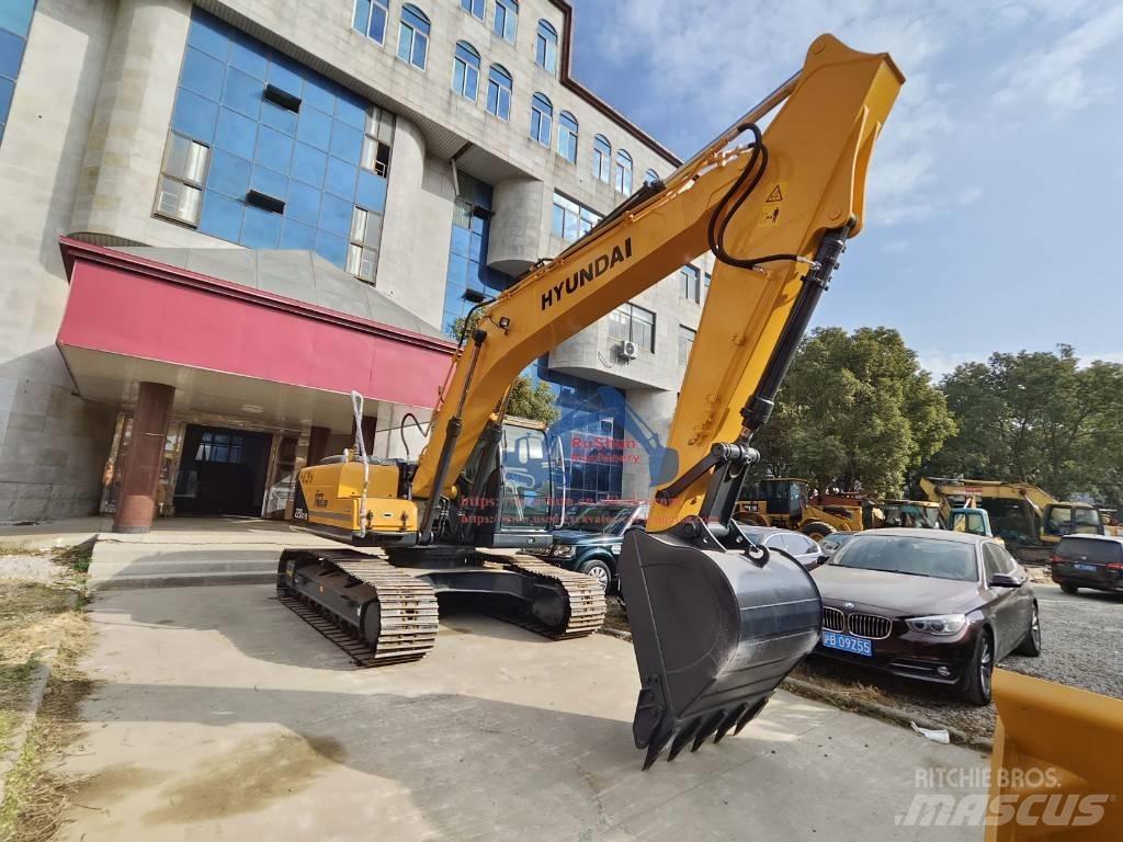 Hyundai 220 Excavatoare pe șenile
