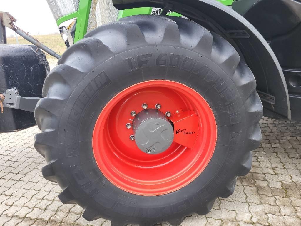 Fendt 828 Vario Tractoare