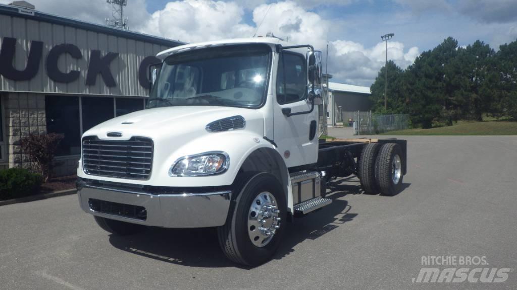 Freightliner M2106 Camion cabina sasiu