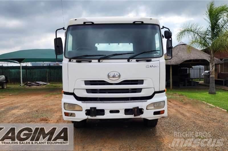 UD Quon 490 Altele