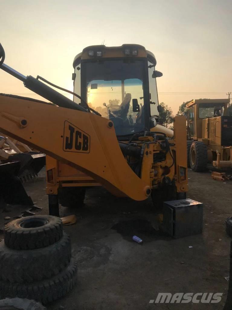 JCB 4CX Buldoexcavatoare