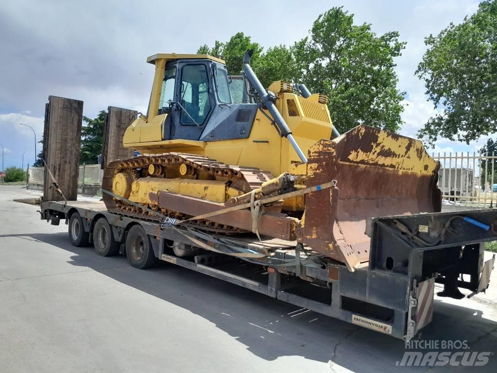 Komatsu D 65 E Buldozere pe senile