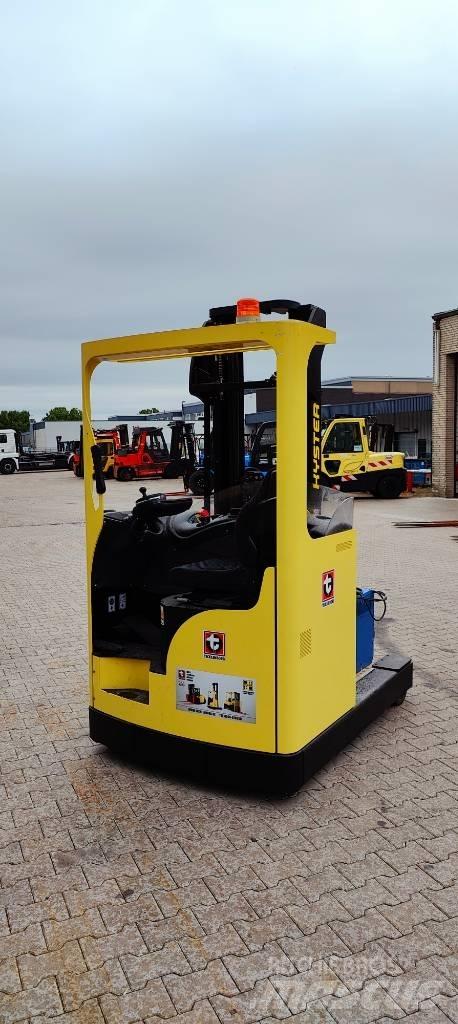 Hyster R 1.4 Stivuitor cu catarg retractabil
