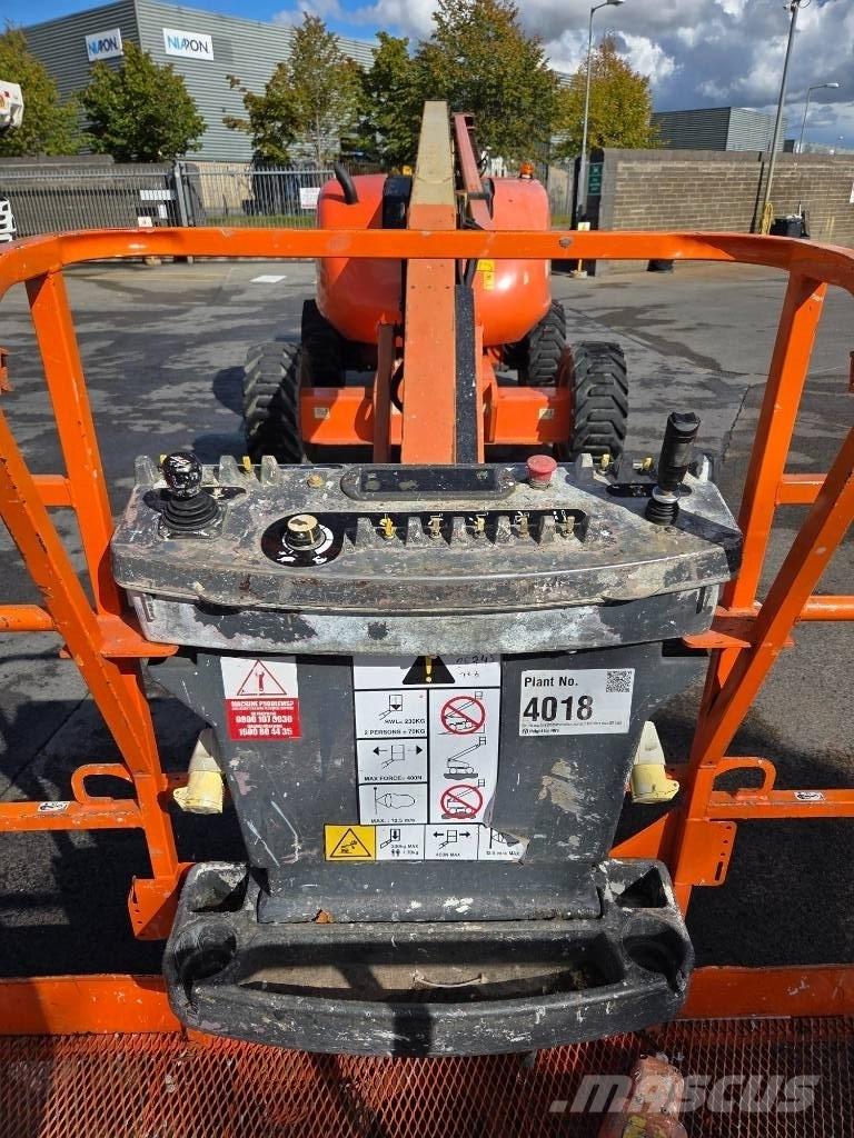 JLG 600 AJ Nacele cu brat articulat