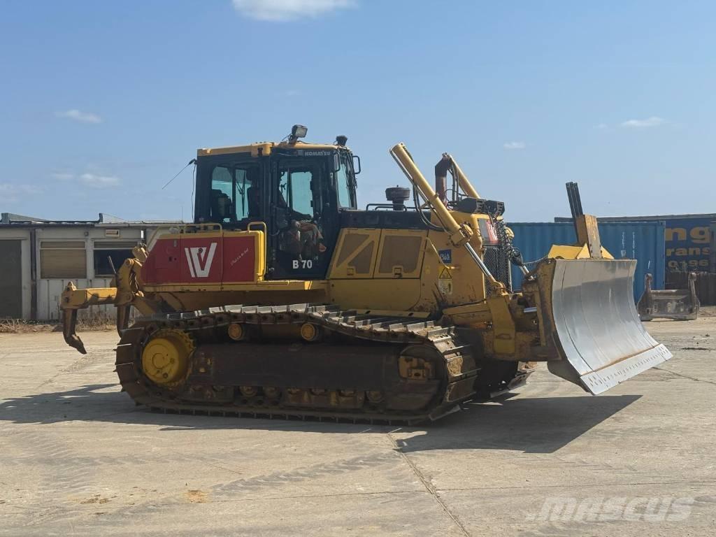 Komatsu D 65 PX-18 Buldozere pe senile